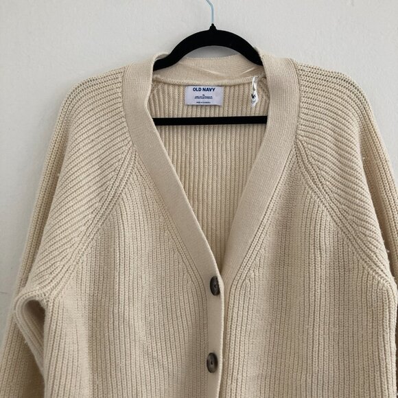 Old Navy Wool Blend Relaxed Cozy Cardigan Sweater Cream Button Up Preppy XL NWT - Picture 2 of 9